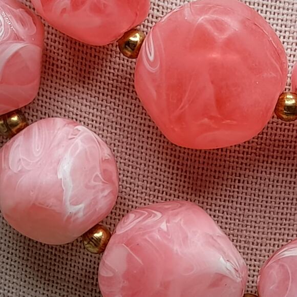 Vintage Pink Lucite Necklace Bracelet Set Chunky Marbled 1950s main image 5